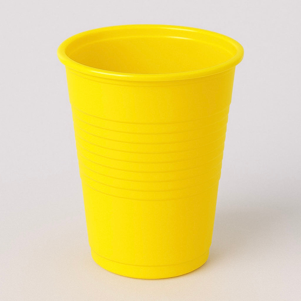 Pahare din plastic galbene - set de 50 bucăți