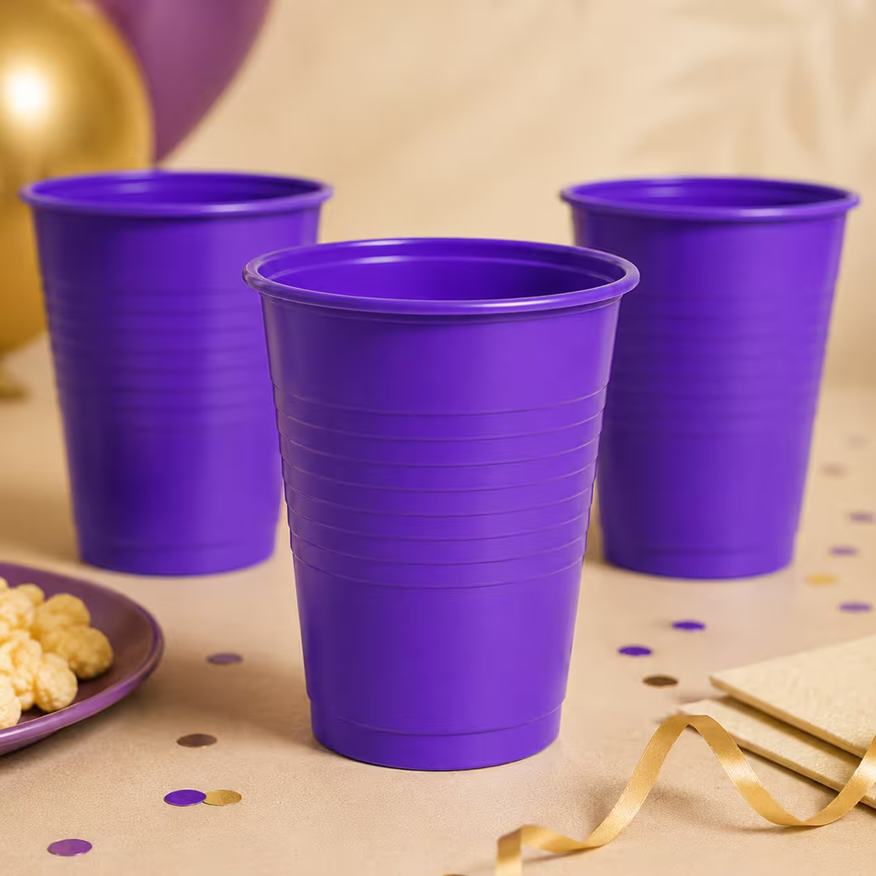Set de pahare mov din plastic – 50 bucăți